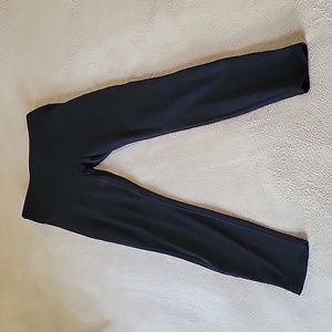 Fabletics High Waisted leggings, Size MD